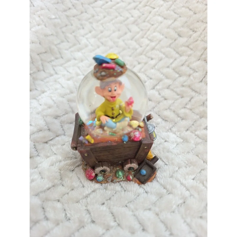 Disney vtg snow
